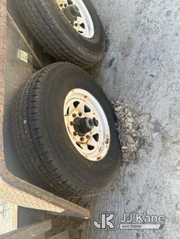 (Pensacola, FL) 2000 Anderson 10-Ton T/A Tagalong Trailer No Title) (Rust Damage, Missing Ramps