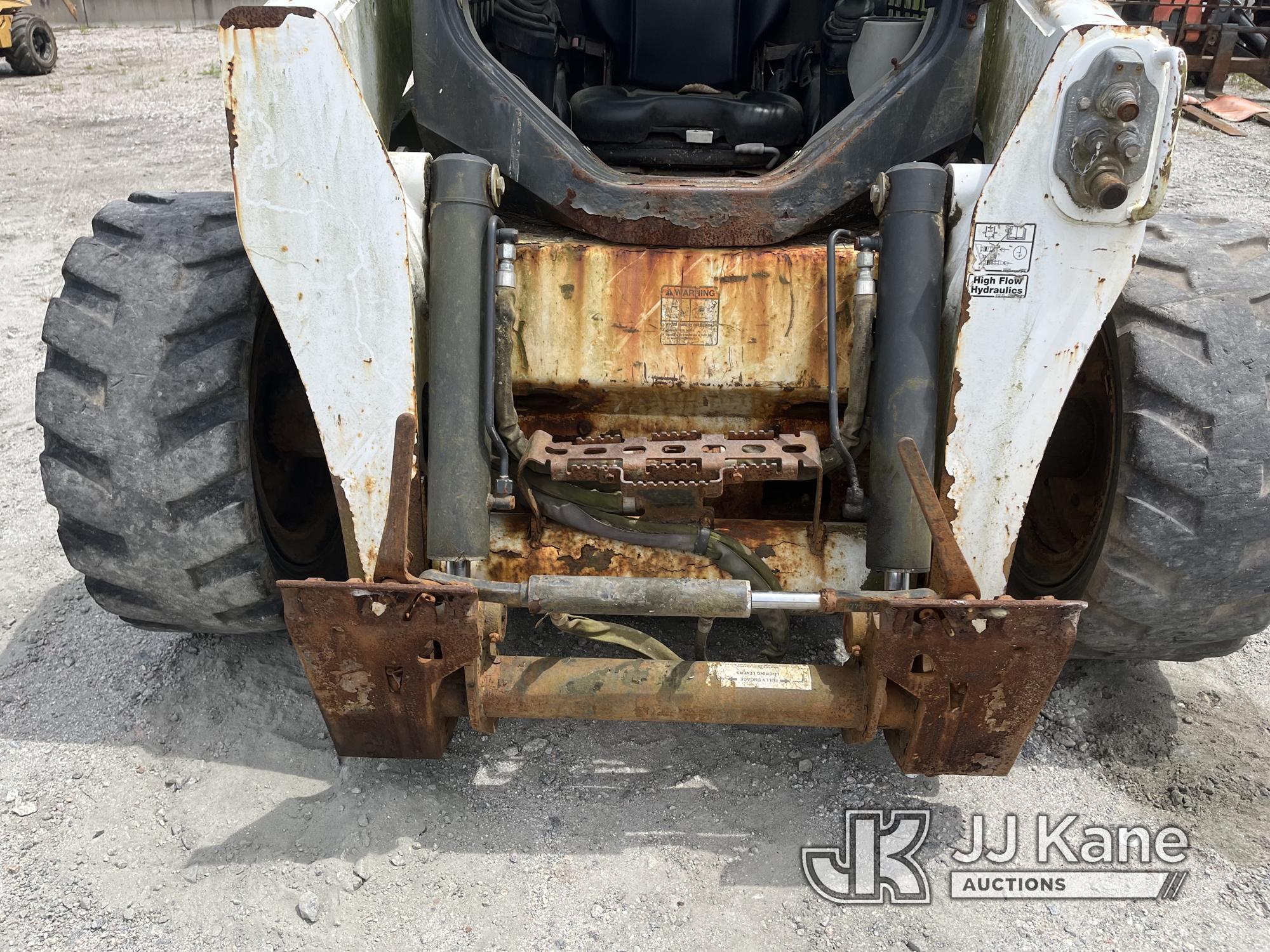 (Chester, VA) 2012 Bobcat S850 2-Speed Rubber Tired Skid Steer Loader Runs & Operates) (No Bucket