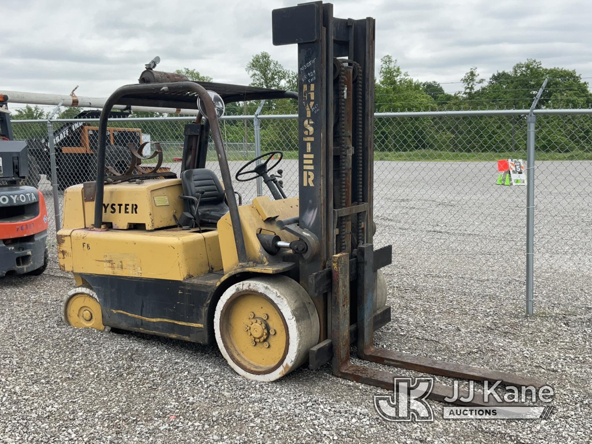 (Verona, KY) Hyster S150A Solid Tired Forklift Runs & Operates) (Tank Not Included) (BUYER MUST LOAD