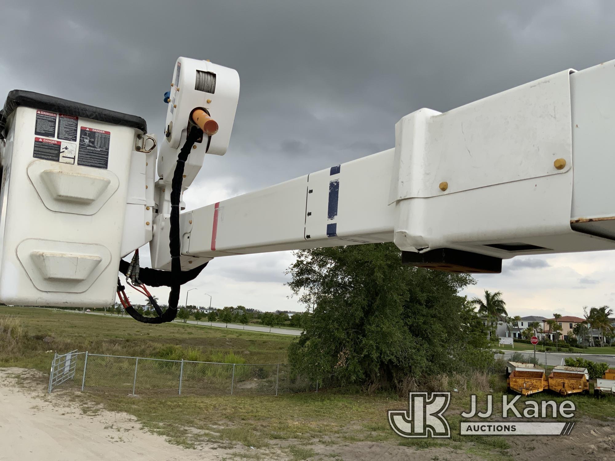 (Westlake, FL) Altec AT41M, Articulating & Telescopic Material Handling Bucket Truck mounted behind