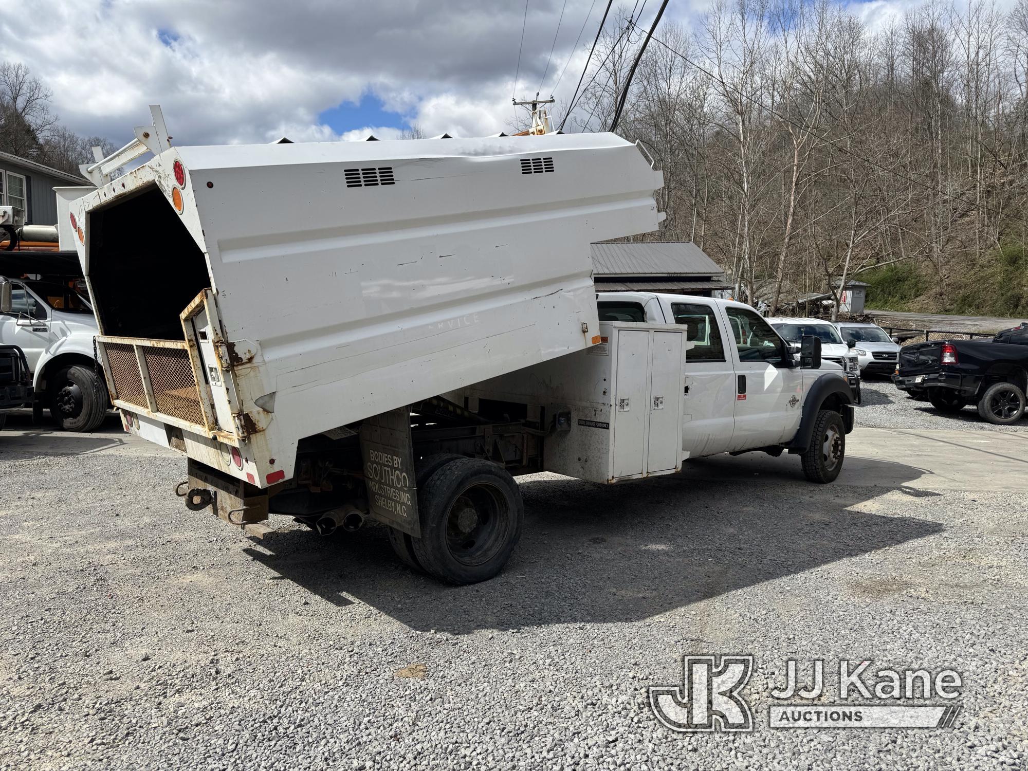 (Hanover, WV) 2015 Ford F550 4x4 Crew-Cab Chipper Dump Truck Runs, Moves & Dump Operates) (Bad Brake