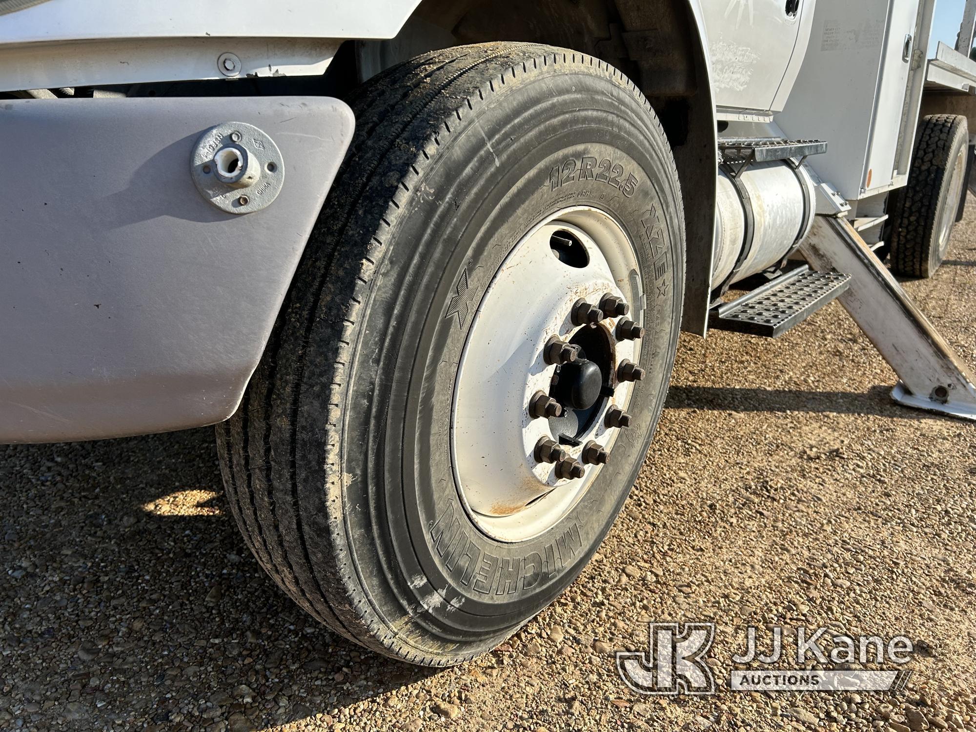 (Byram, MS) Altec DC47-TR, Digger Derrick rear mounted on 2013 International 4300 Flatbed/Utility Tr