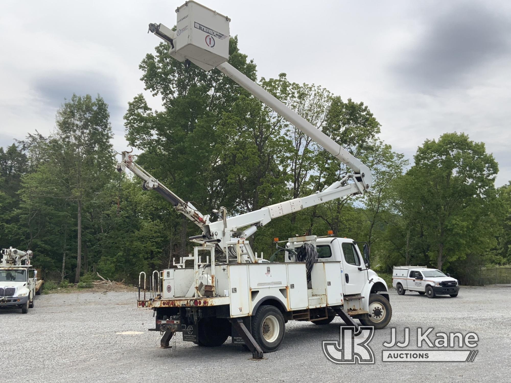 (New Tazewell, TN) HiRanger 5TC-55, Material Handling Bucket Truck rear mounted on 2016 Freightliner