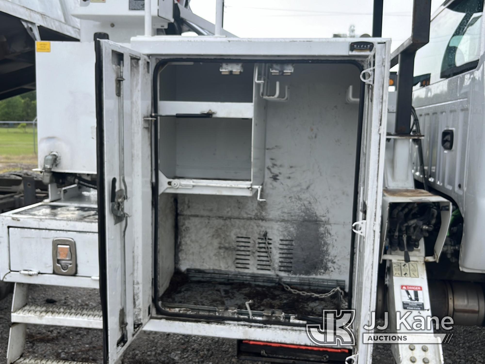 (Sumter, SC) Altec LR760-E70, Over-Center Elevator Bucket Truck mounted behind cab on 2015 Ford F750