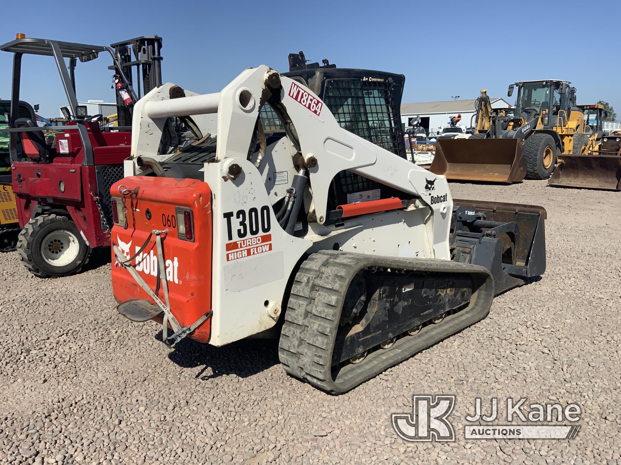 (Dixon, CA) 2005 Bobcat T300 Tracked Skid Steer Loader Runs & Operates, Grapple Bucket Hydraulic Lin