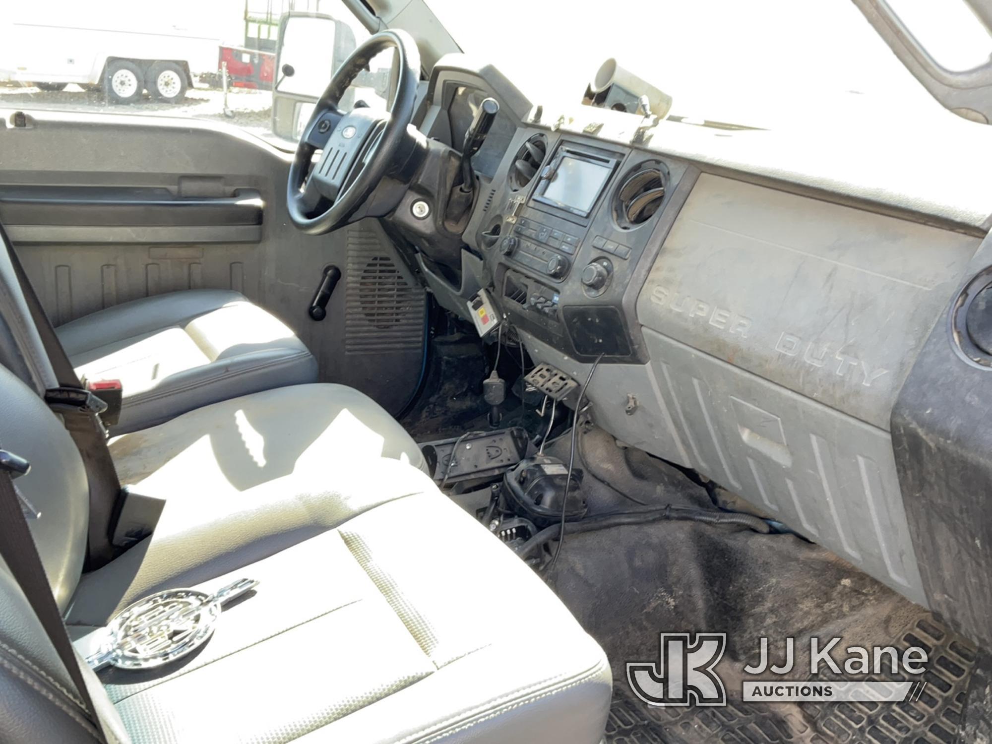(Dixon, CA) 2011 Ford F550 4x4 Crew-Cab Pickup Truck Not Running, Cranks Does Not Start, Hood Damage