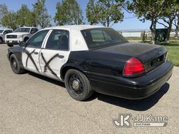 (Dixon, CA) 2006 Ford Crown Victoria Police Interceptor 4-Door Sedan Runs & Moves) (Dash Intermitten