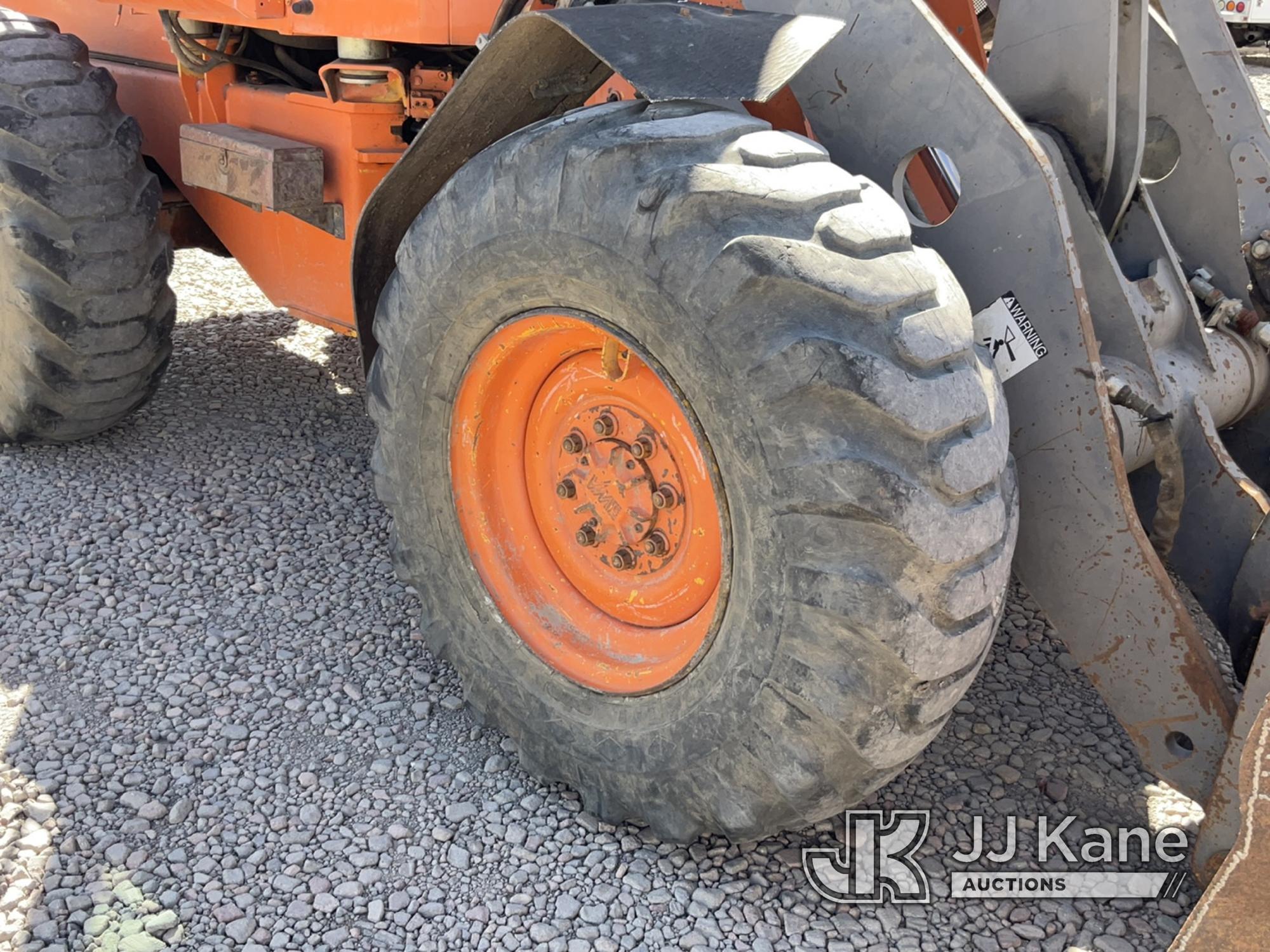 (Dixon, CA) 1994 Volvo L50B Tractor Loader Runs, Moves & Operates