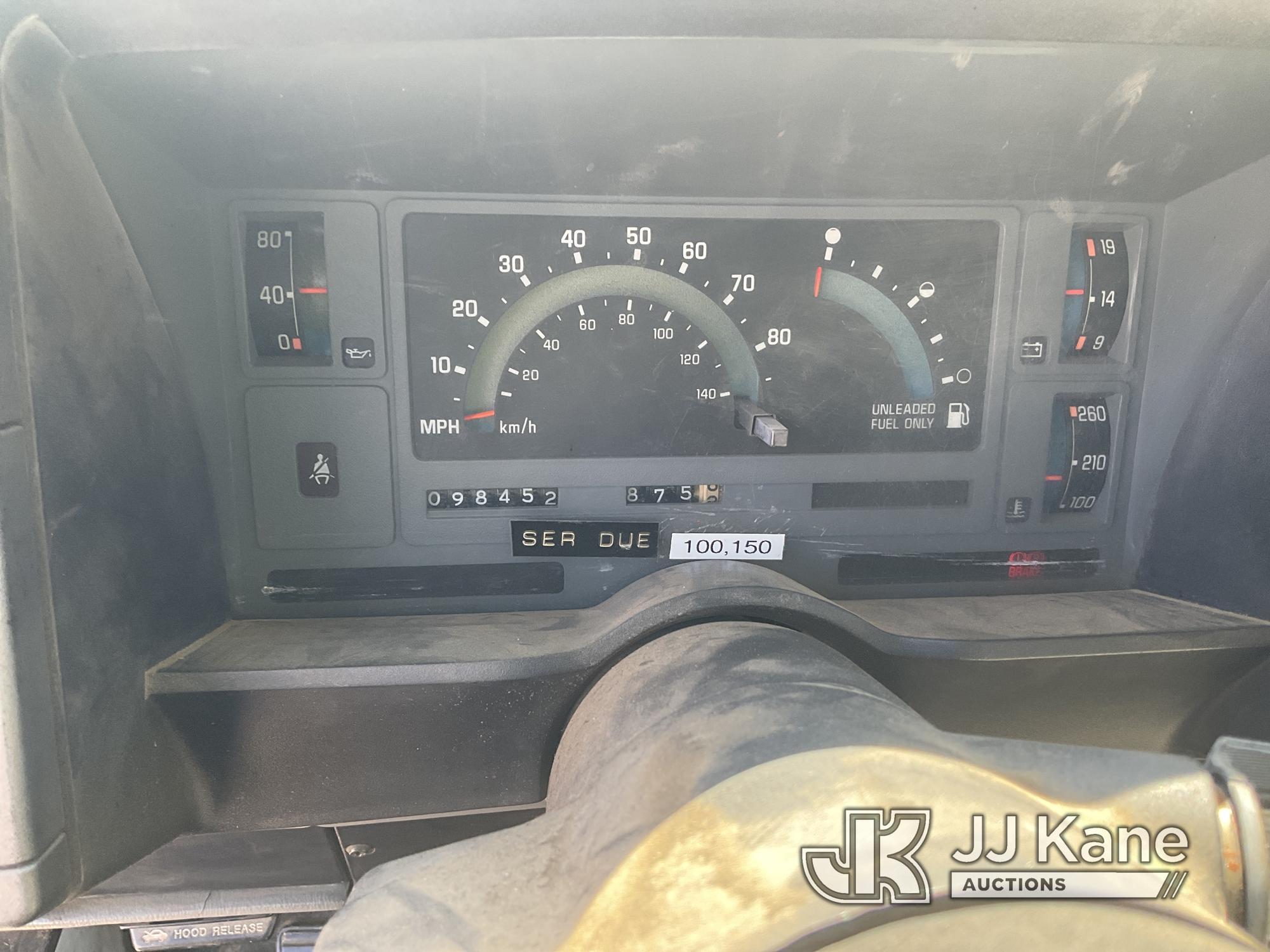 (Dixon, CA) 1992 Chevrolet S10 4x4 Pickup Truck Runs & Moves)( Vibrates, Throw Out Bearing Noise, Pa