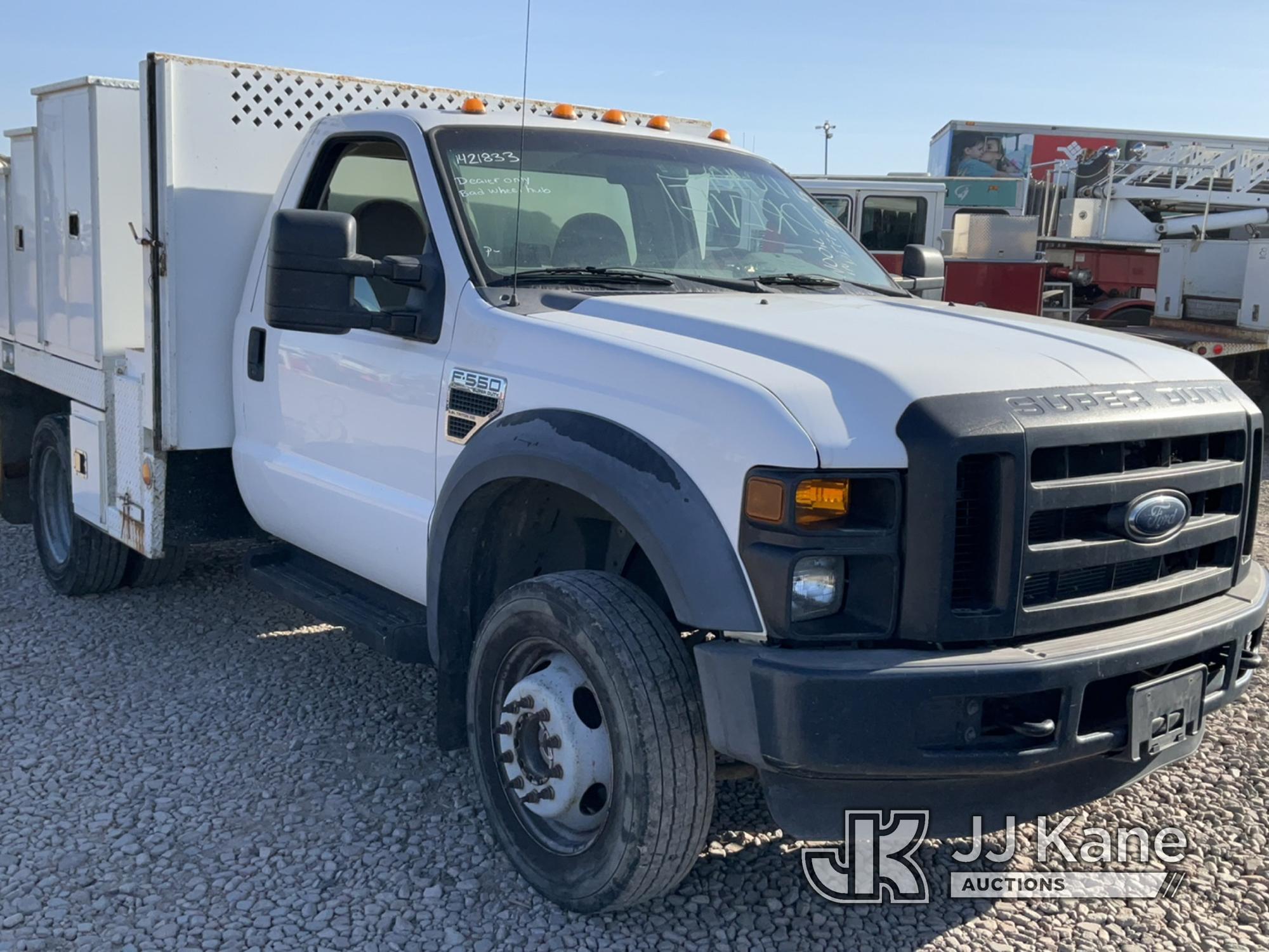 (Dixon, CA) 2008 Ford F550 4x4 Mechanics Service Truck Runs & Moves, Seller States Bad Wheel Hub