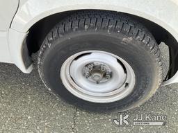 (Dixon, CA) 2000 Chevrolet Astro Passenger Van Runs & Moves, knocking Noise