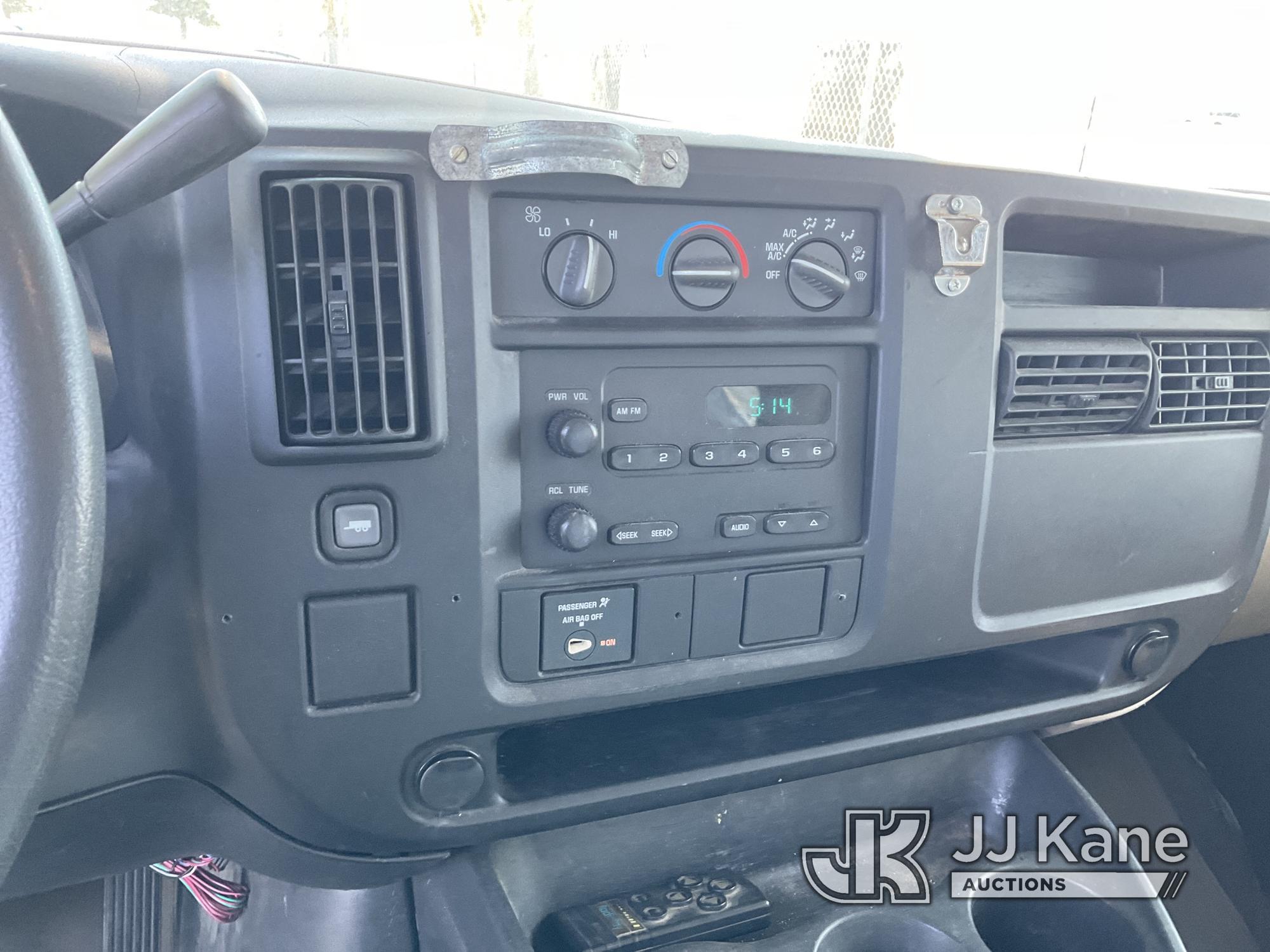 (Dixon, CA) 2006 Chevrolet Express G3500 Cargo Van Runs & Moves, Engine Ticks