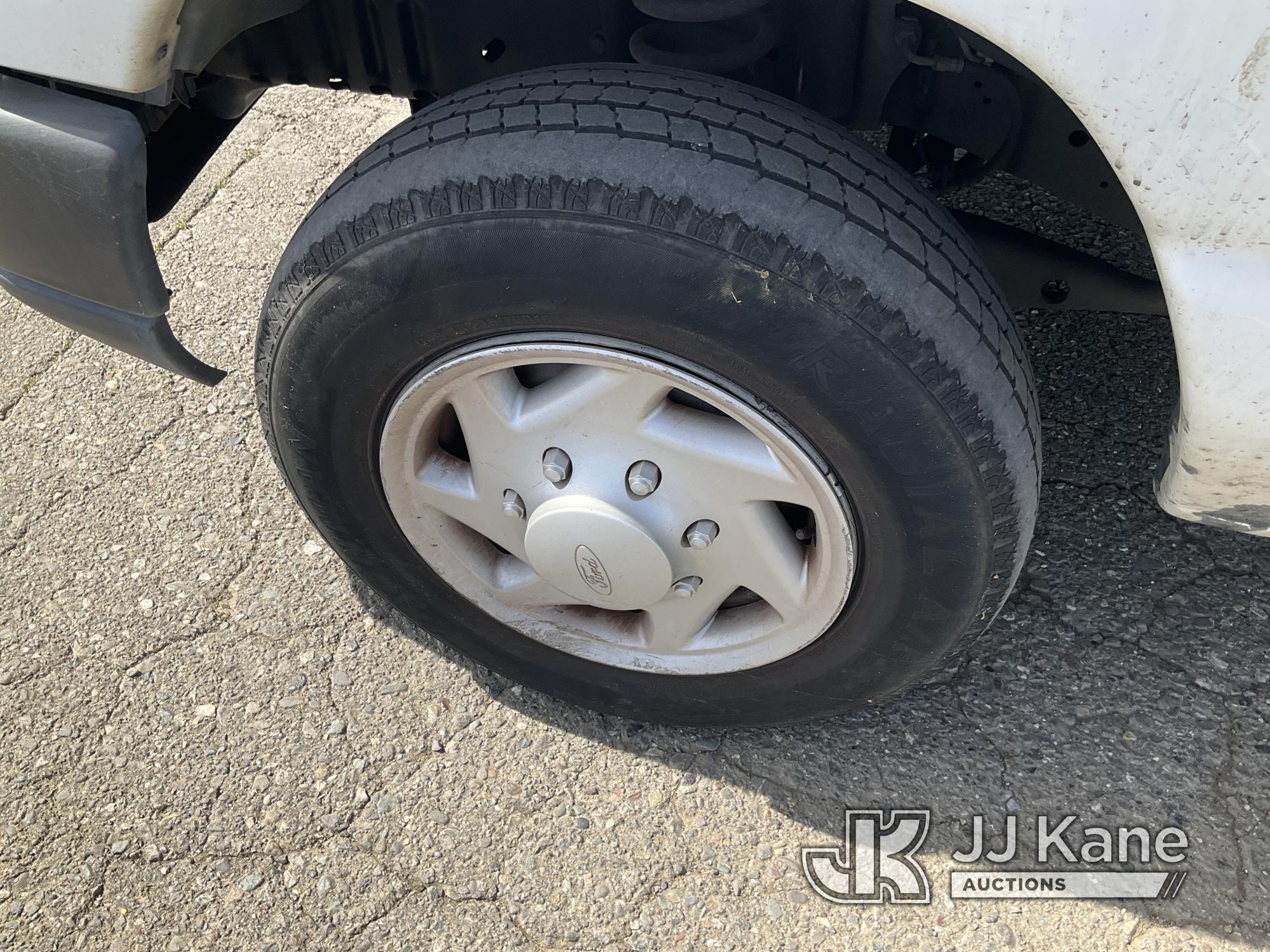 (Dixon, CA) 2009 Ford E150 Cargo Van Runs & Moves, Passenger Mirror Broken, Loose Shift Lever