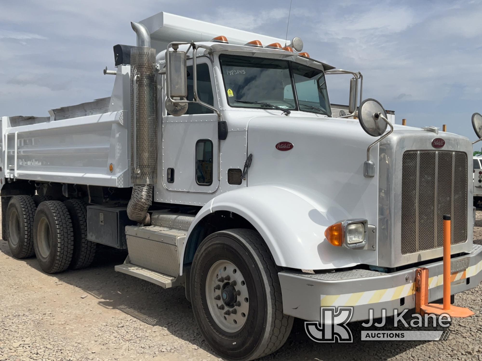 (Dixon, CA) 2011 Peterbilt 365 Dump Truck Runs & Moves