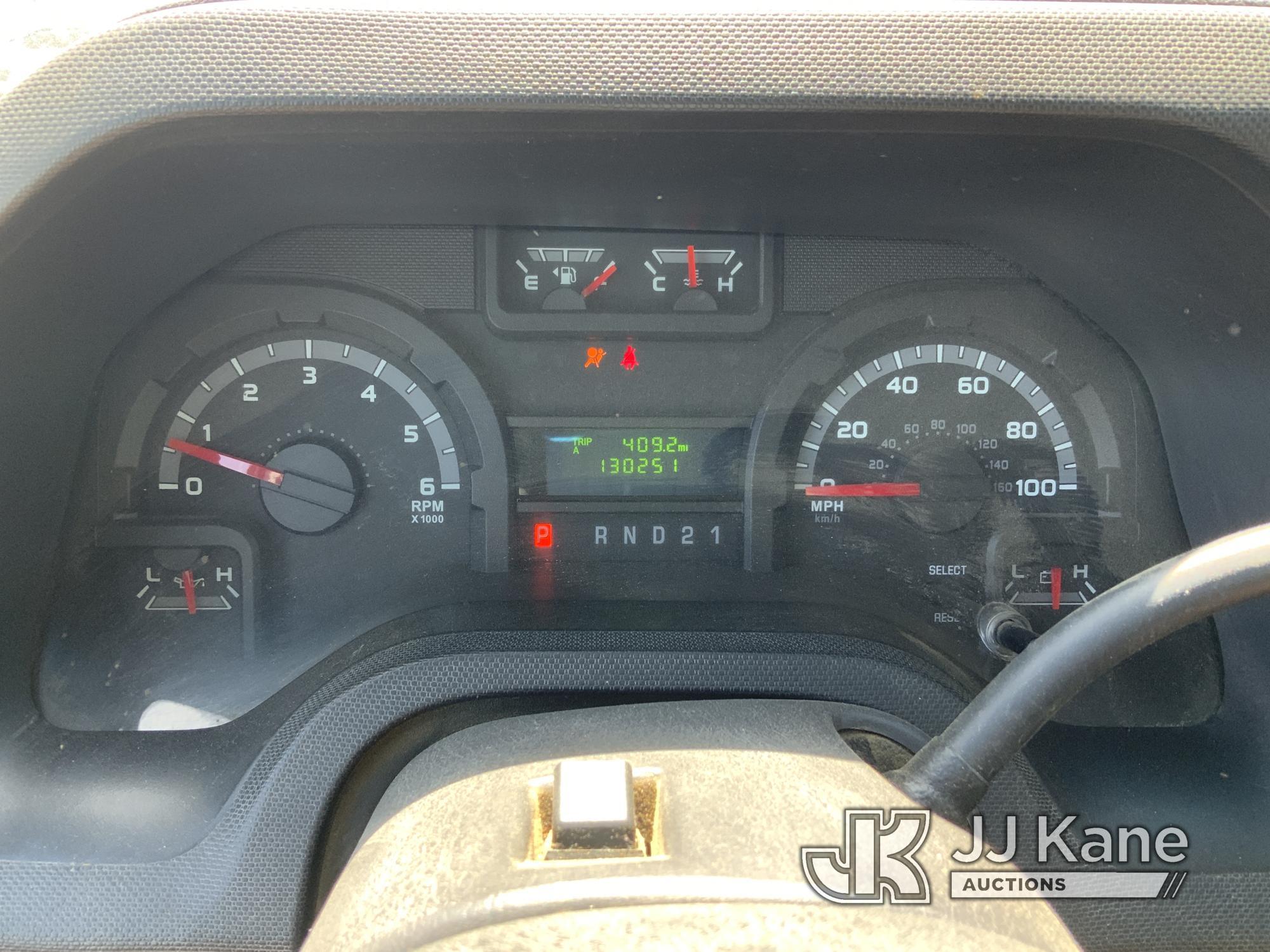 (Dixon, CA) 2012 Ford E150 XLT Passenger Van Runs & Moves) (Air Bag Light On