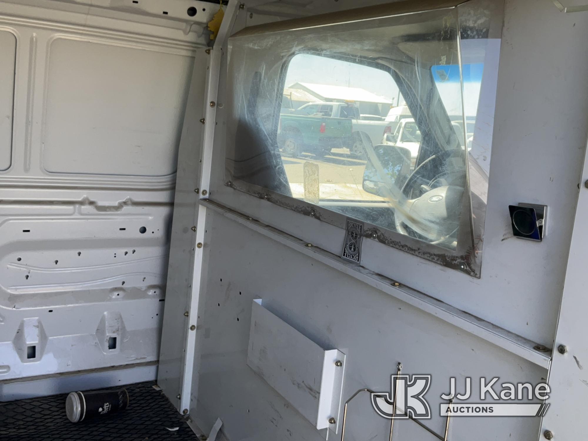 (Dixon, CA) 2006 Ford Econoline E150 Cargo Van Runs & Moves) (Cracked Windshield, Soft/Spongy Brake