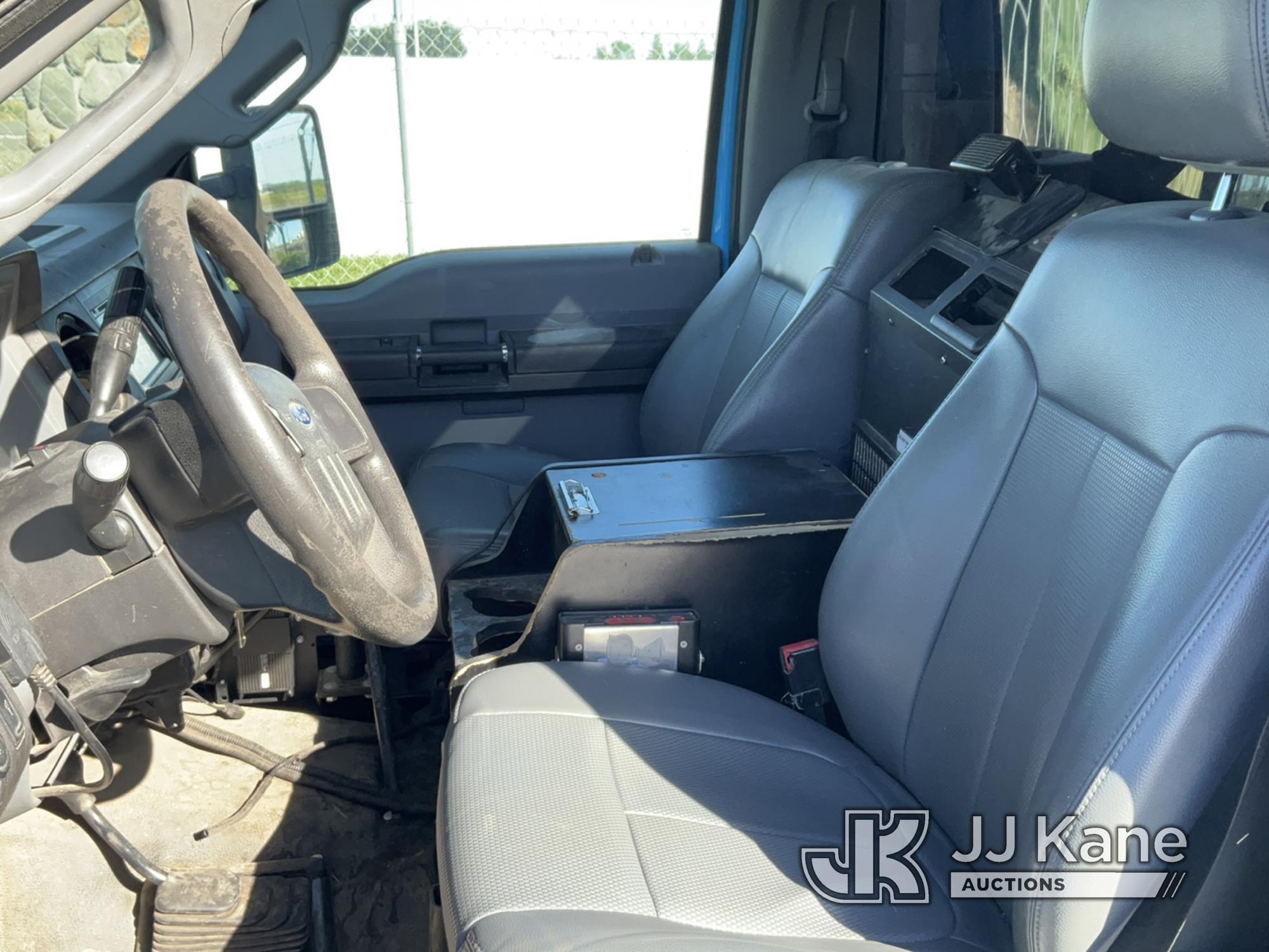 (Dixon, CA) Altec AT37G, Bucket Truck mounted behind cab on 2013 Ford F550 4x4 Service Truck Runs, M