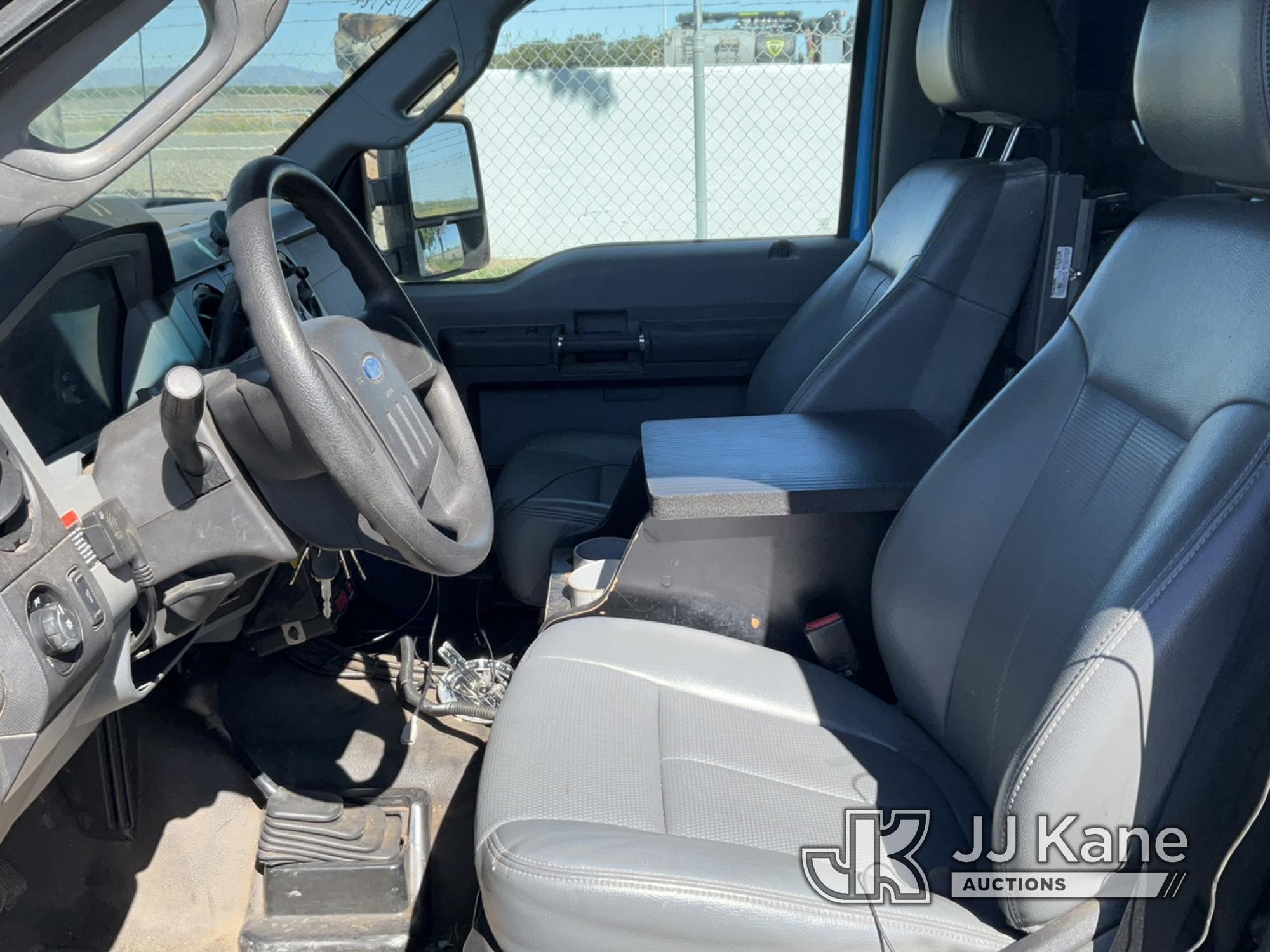 (Dixon, CA) Altec AT37G, Bucket Truck mounted behind cab on 2013 Ford F550 4x4 Service Truck Runs, M