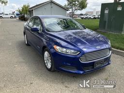 (Dixon, CA) 2016 Ford Fusion Hybrid 4-Door Sedan Runs & Moves