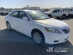 (Dixon, CA) 2007 Toyota Camry Hybrid 4-Door Sedan Runs & Moves