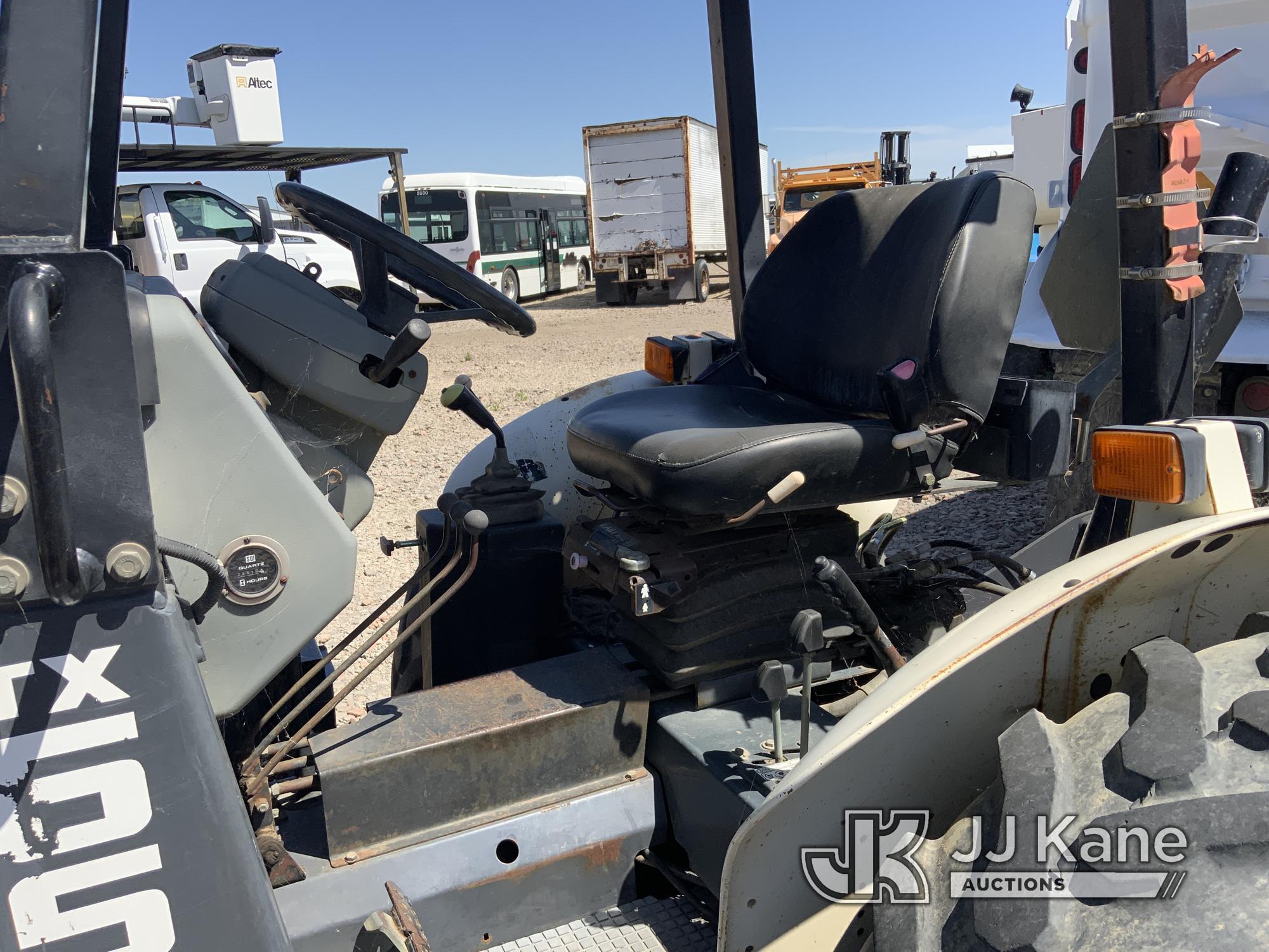 (Dixon, CA) 2002 Terex TX650 Tractor Loader Non Running, No Battery, Two Hour Meters - One Reads 216