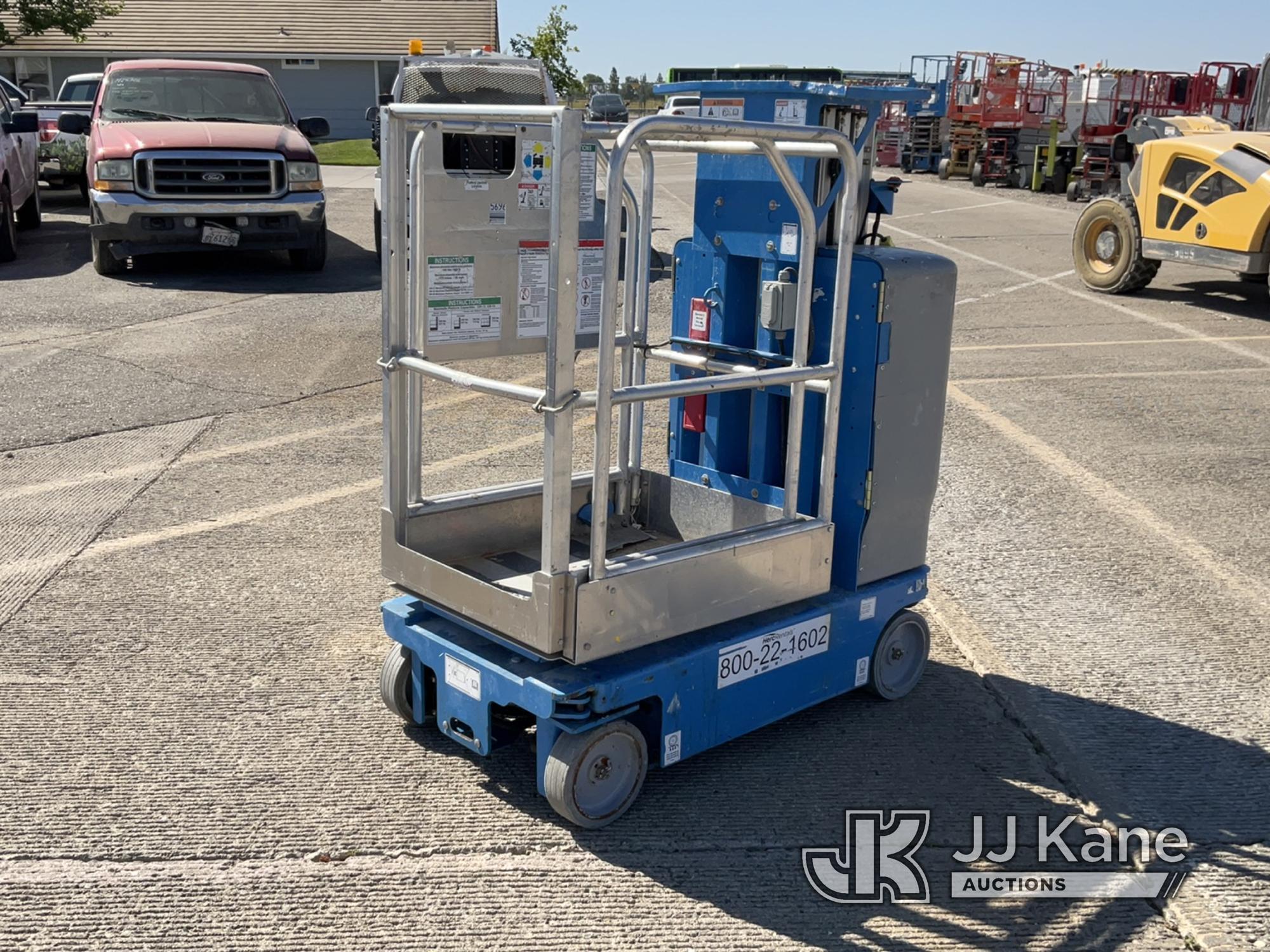 (Dixon, CA) 2018 Genie GR-12 Manlift Does Not Operate, No Power, Remote Control Missing