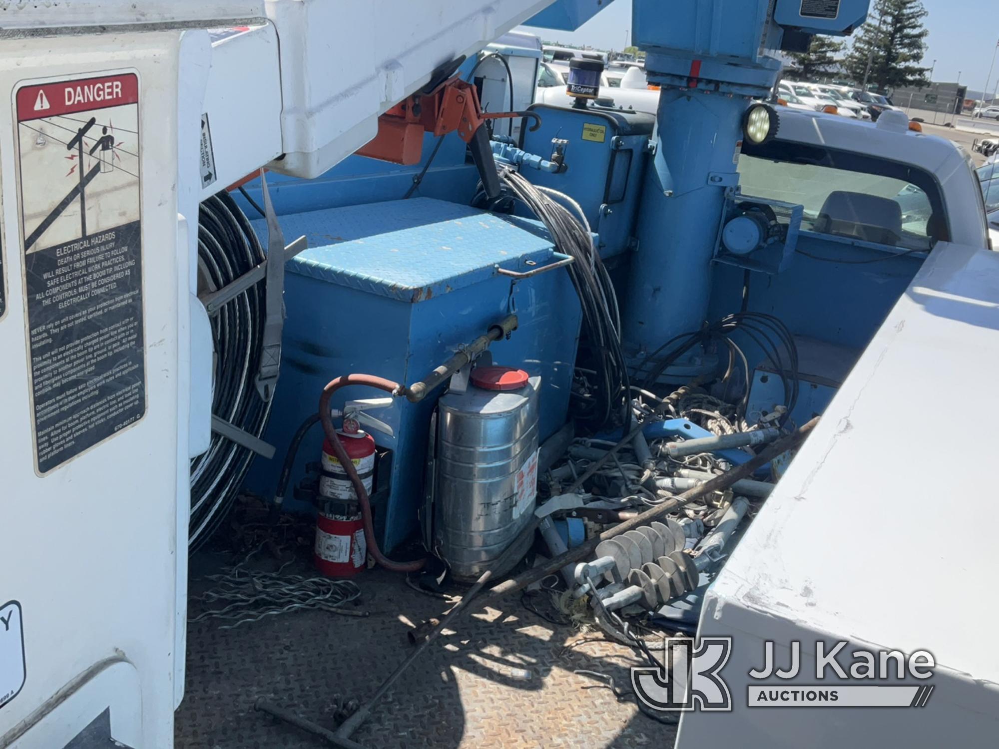 (Dixon, CA) Altec AT37G, Articulating & Telescopic Bucket Truck mounted behind cab on 2011 Ford F550