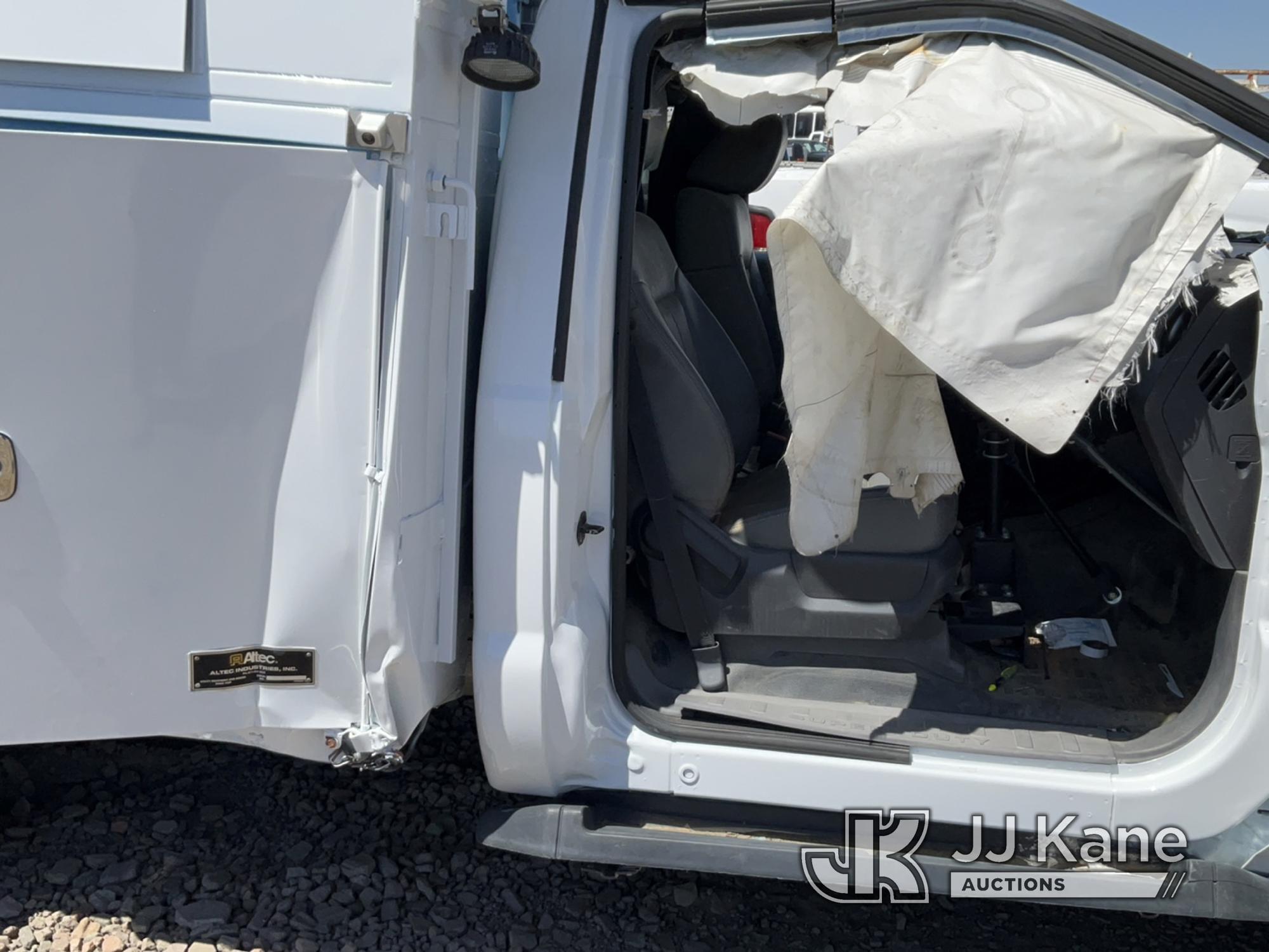 (Dixon, CA) Altec AT37G, Bucket Truck mounted behind cab on 2016 Ford F550 4x4 Service Truck Not Run