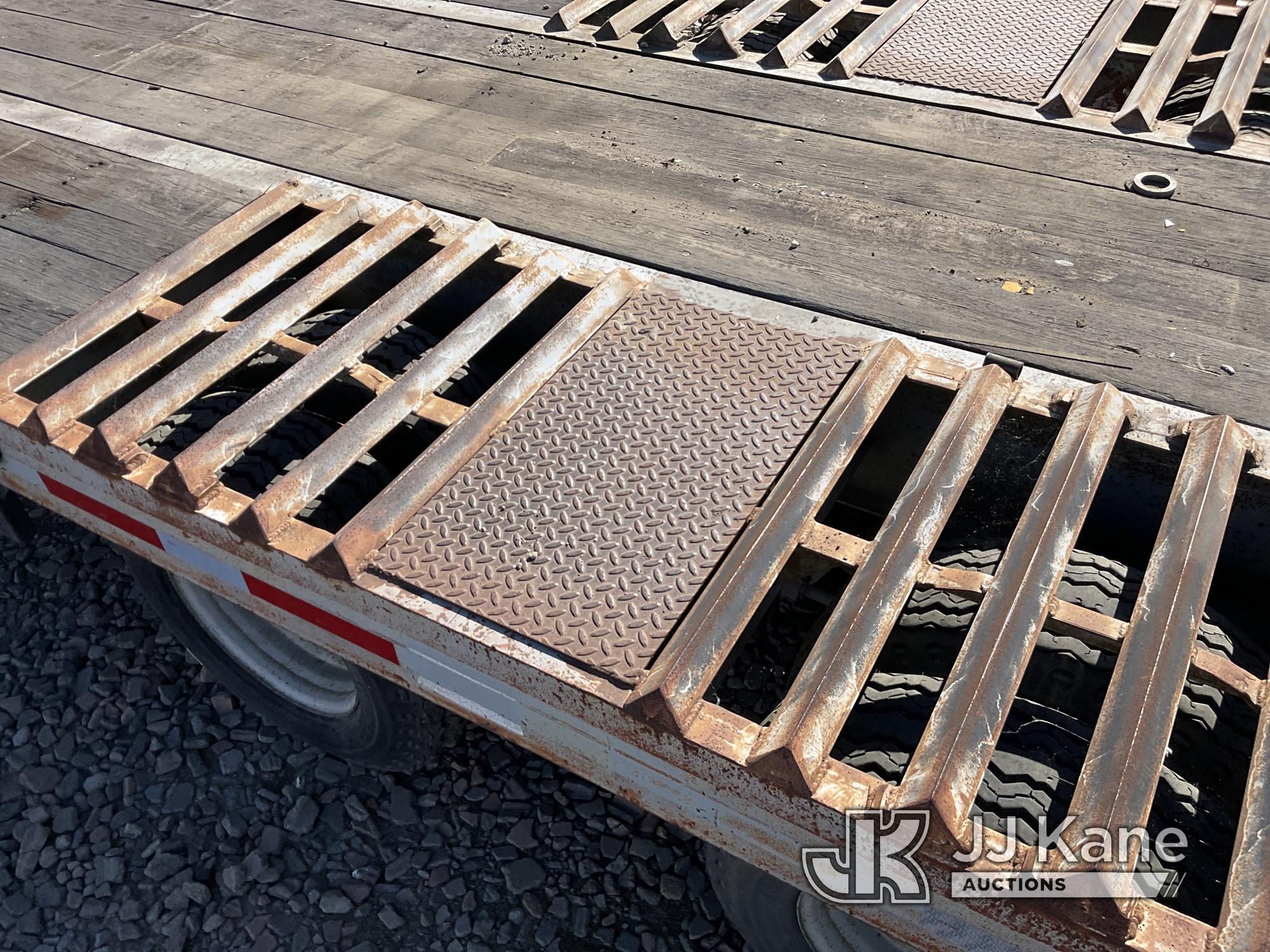 (Dixon, CA) 1995 Interstate High Flatbed Trailer, Deck Dimensions: Width 7ft 10in, Length 25ft Road