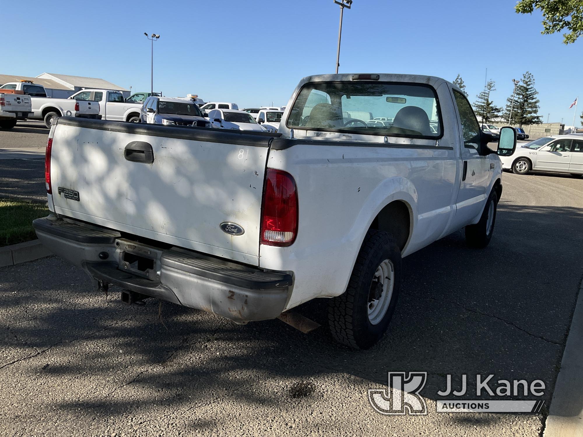 (Dixon, CA) 2001 Ford F250 Pickup Truck Runs & Moves