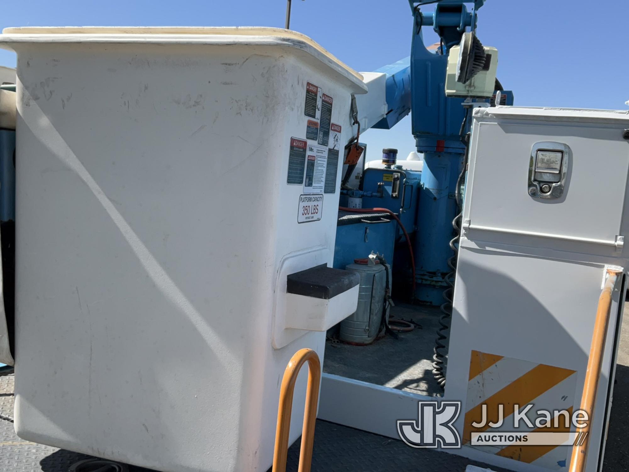 (Dixon, CA) Altec AT37G, Articulating & Telescopic Bucket Truck mounted behind cab on 2011 Ford F550