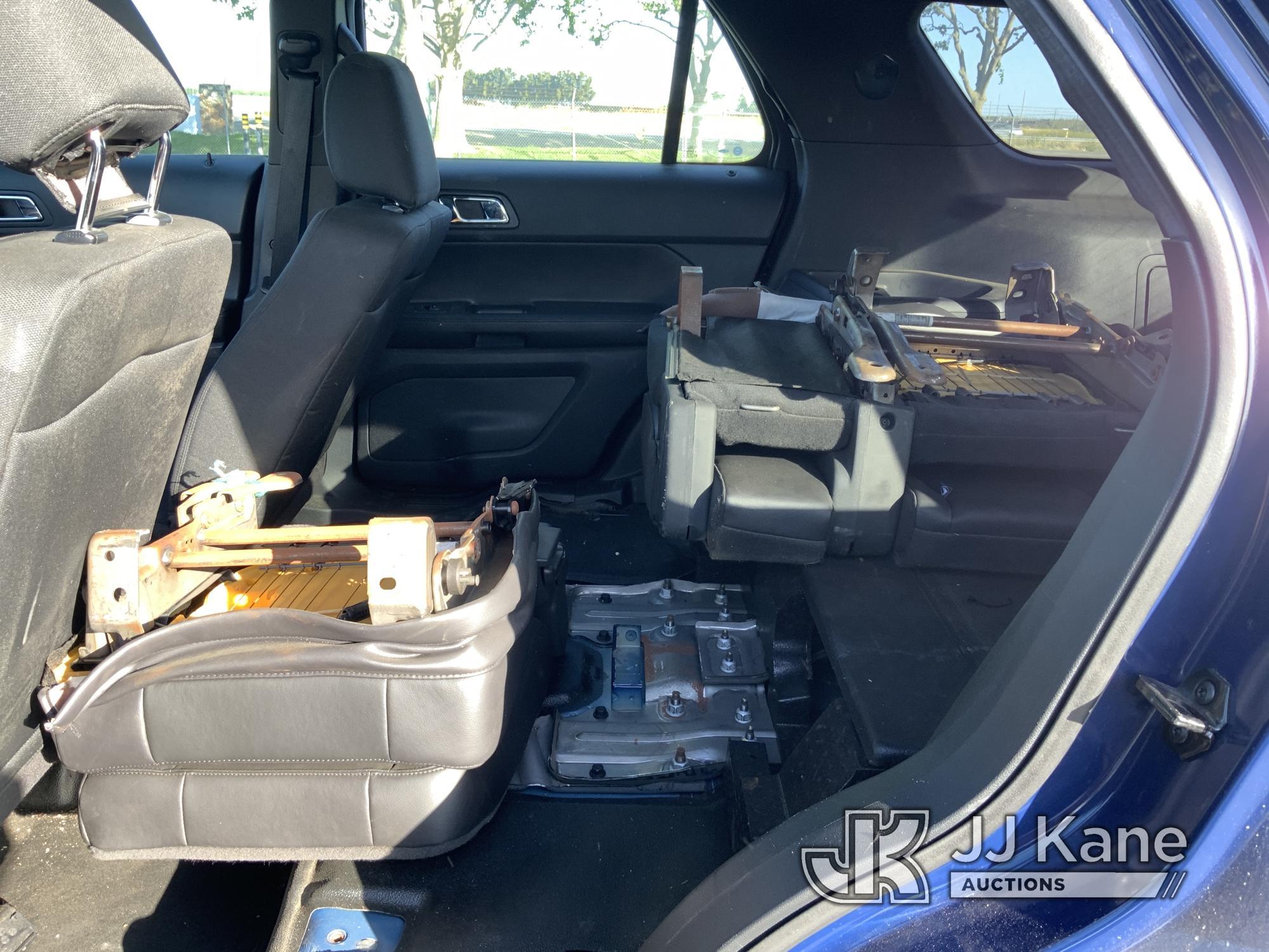 (Dixon, CA) 2018 Ford Explorer AWD Police Interceptor 4-Door Sport Utility Vehicle Runs & Moves) (Ai