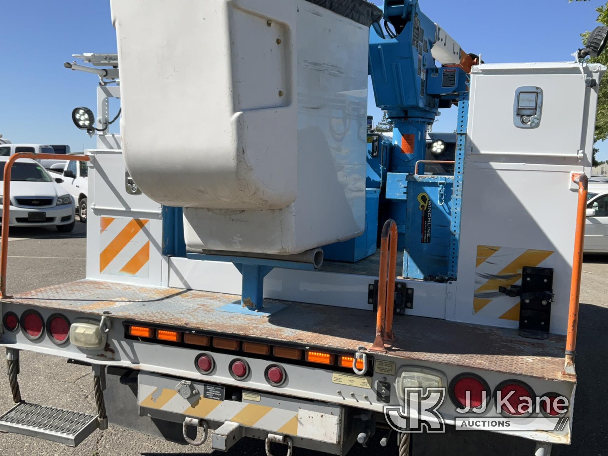 (Dixon, CA) Altec AT37G, Bucket Truck mounted behind cab on 2013 Ford F550 4x4 Service Truck Runs, M