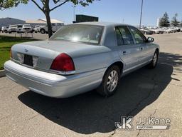 (Dixon, CA) 2007 Ford Crown Victoria Police Interceptor 4-Door Sedan Runs & Moves