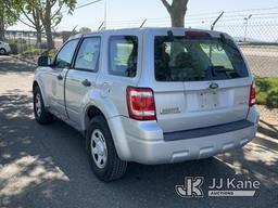 (Dixon, CA) 2008 Ford Escape 4x4 4-Door Sport Utility Vehicle Runs & Moves, Does Not Shift