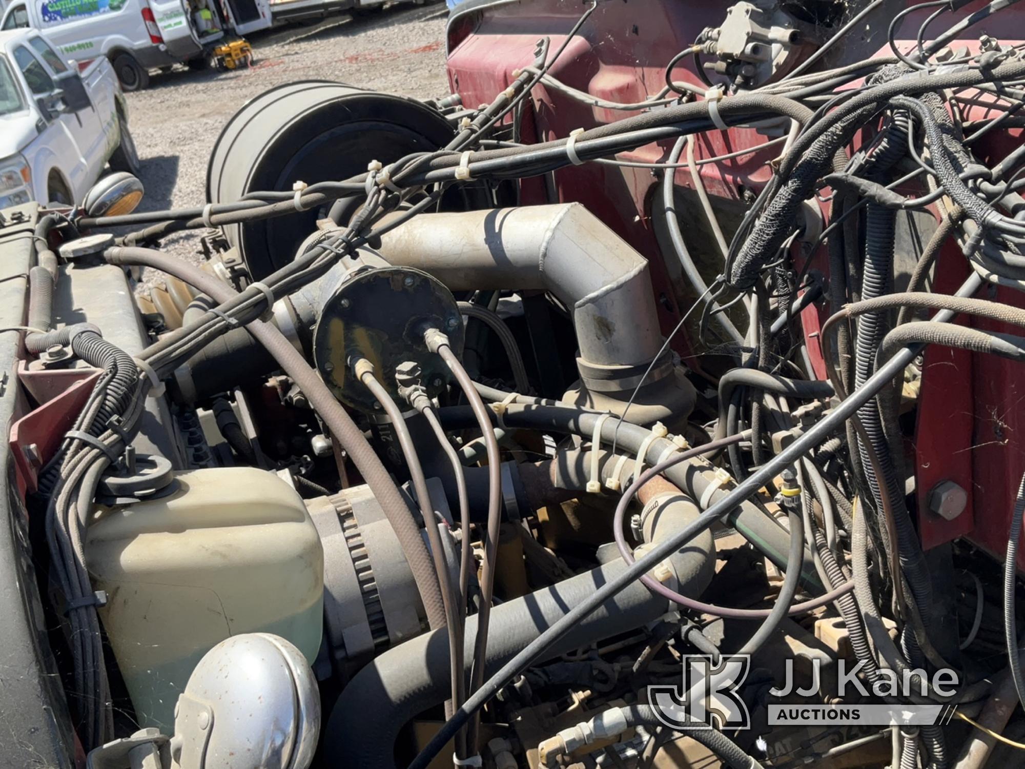 (Dixon, CA) 1973 International 2050A Fire Truck Runs & Moves, PTO Does Not Operate