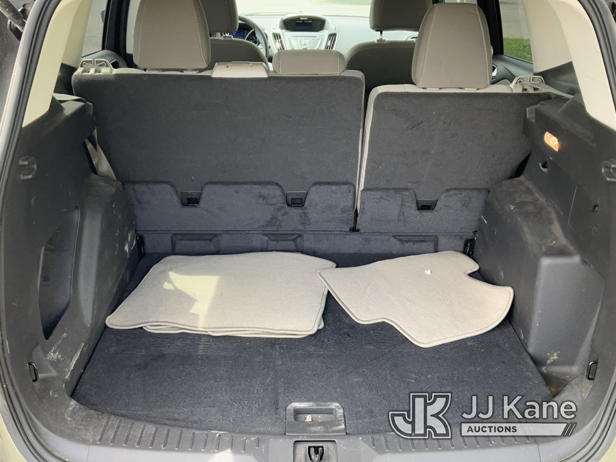 (Dixon, CA) 2013 Ford Escape 4x4 4-Door Sedan Runs & Moves