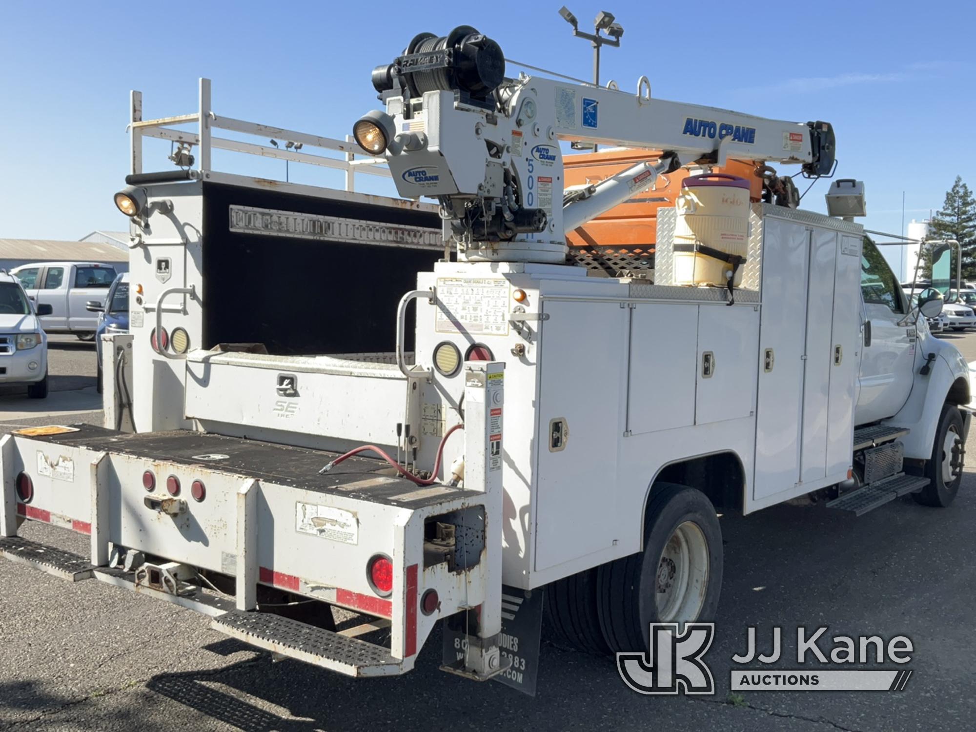 (Dixon, CA) 2011 Ford F650 Utility Truck Runs & Moves, Unit Operation Unknown, Could Not Get Hydraul