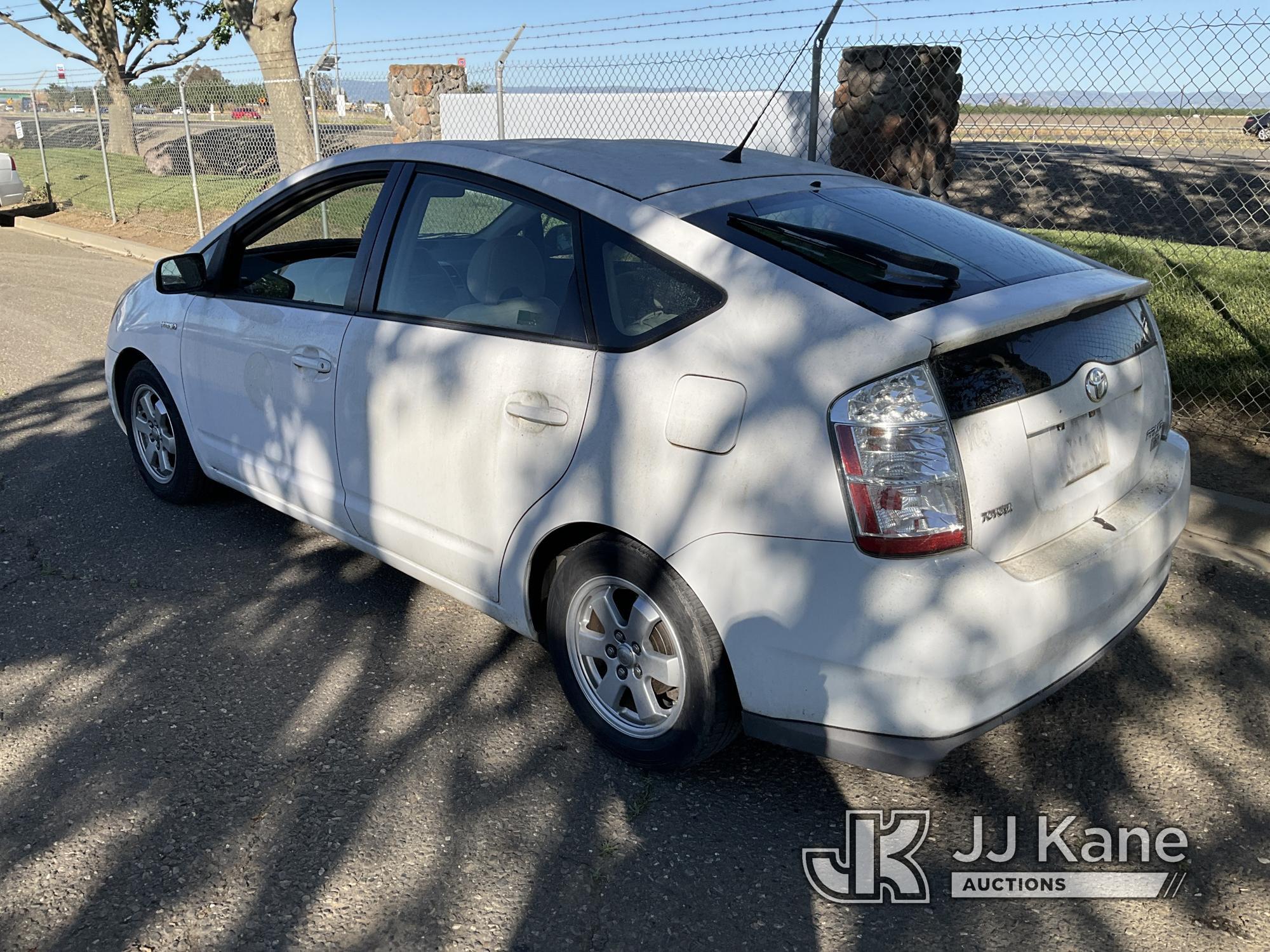 (Dixon, CA) 2008 Toyota Prius Hybrid 4-Door Hybrid Sedan Runs & Moves