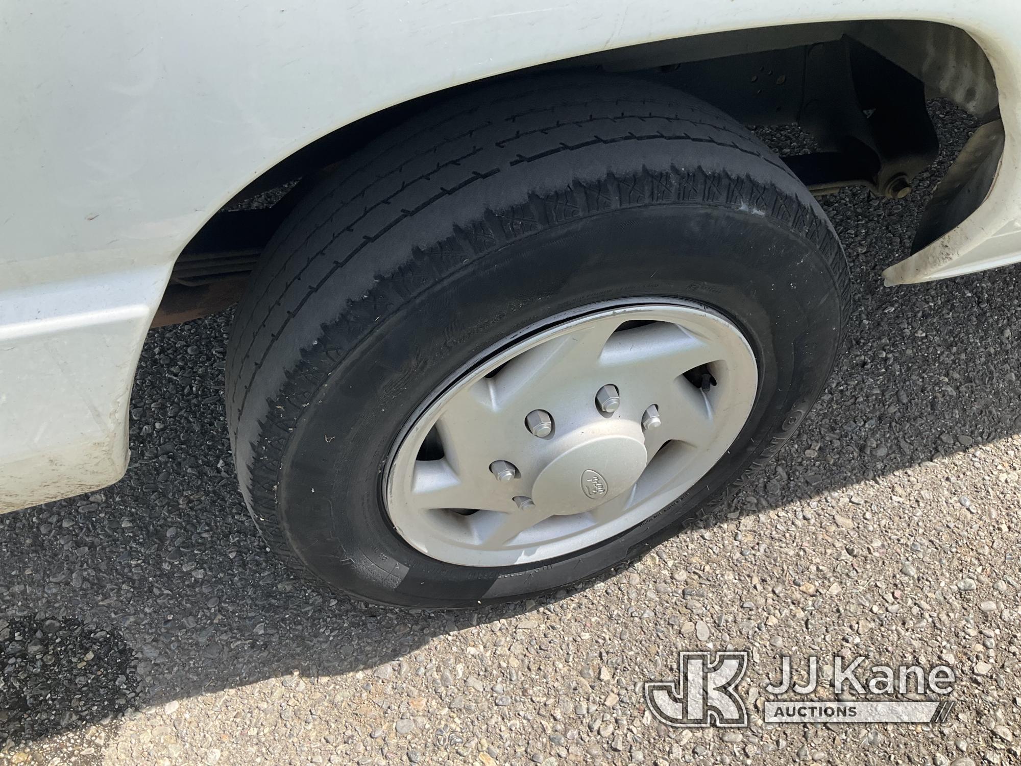 (Dixon, CA) 2009 Ford E150 Cargo Van Runs & Moves, Passenger Mirror Broken, Loose Shift Lever