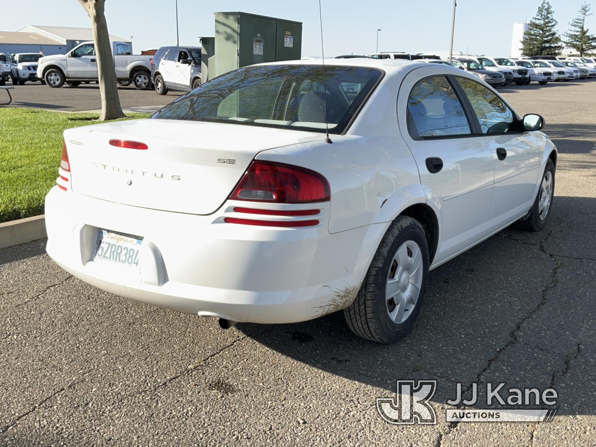 (Dixon, CA) 2004 Dodge Stratus SE 4-Door Sedan Runs & Moves, Low Oil Pressure