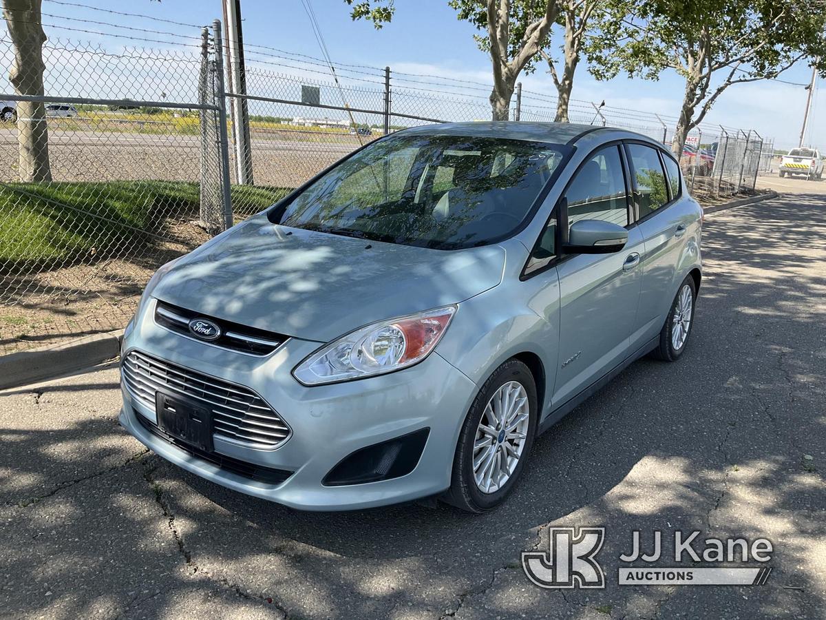 (Dixon, CA) 2013 Ford C-Max 4-Door Hybrid Hatchback Runs & Moves