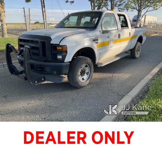 (Dixon, CA) 2009 Ford F350 4x4 Crew-Cab Pickup Truck Runs & Moves) (ABS Light Is On, Driver Side Mir