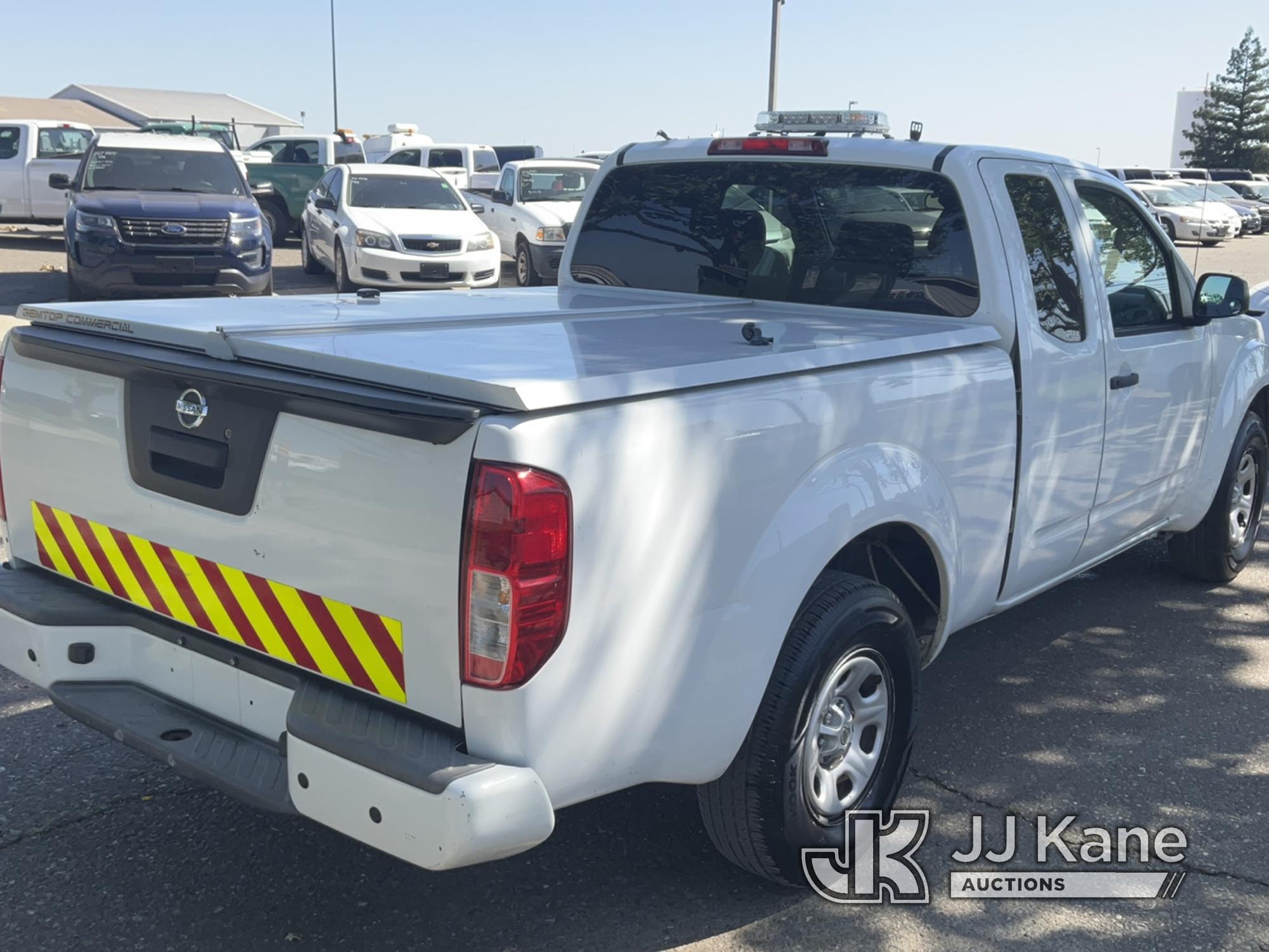 (Dixon, CA) 2017 Nissan Frontier Extended-Cab Pickup Truck Runs & Moves