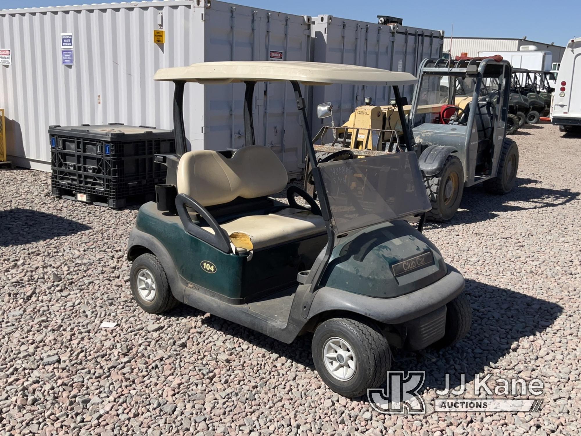 (Dixon, CA) 2006 Club Car Golf Cart 2006 Club Car Precedent Pro Golf Cart S/N: PQ0630-653681