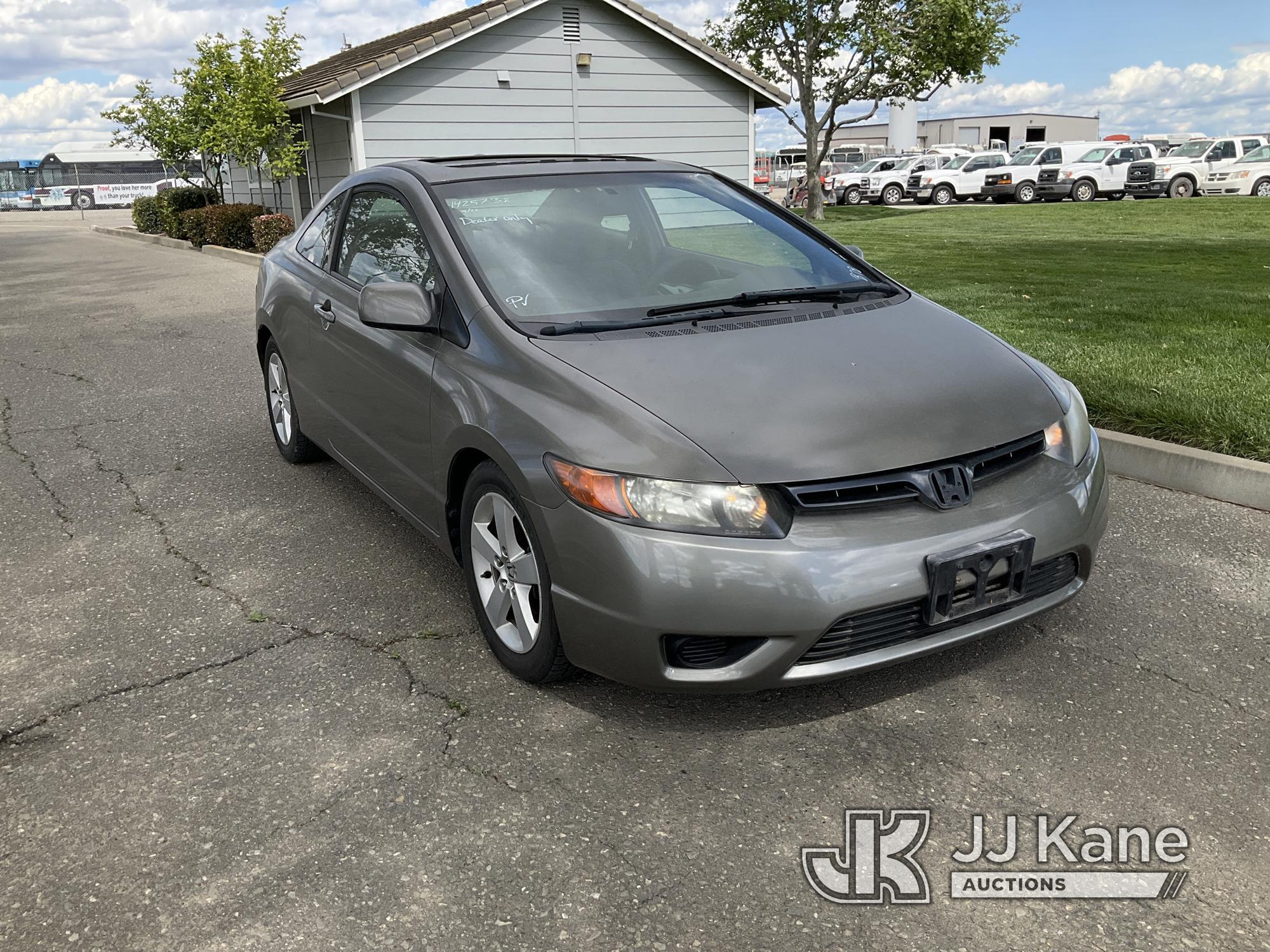 (Dixon, CA) 2007 Honda Civic 2-Door Coupe Runs & Moves) (Needs New Brakes. Passenger Window Does Not