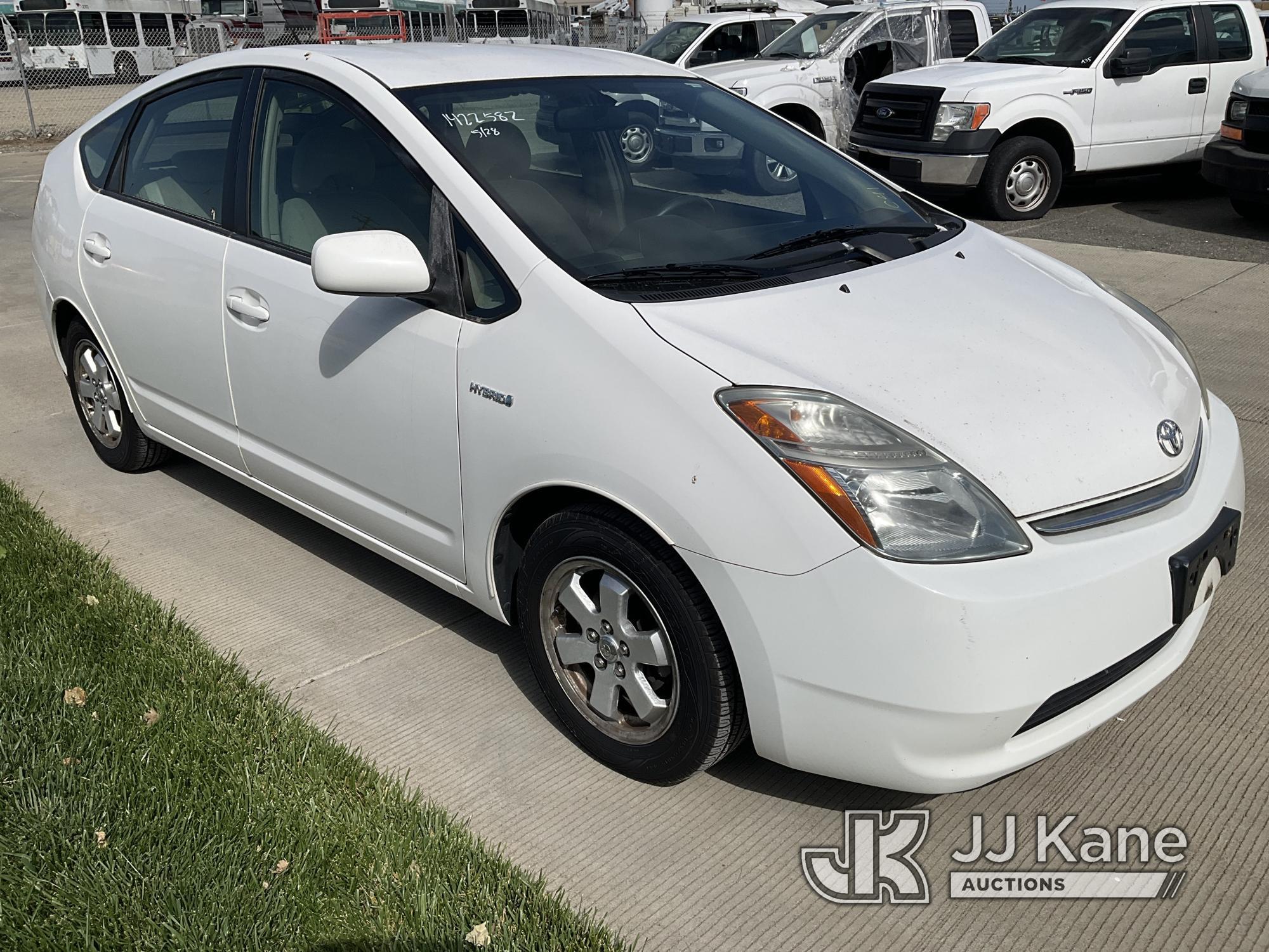 (Dixon, CA) 2008 Toyota Prius 4-Door Hybrid Sedan Runs & Moves