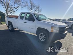 (Dixon, CA) 2011 Chevrolet Silverado 1500 4x4 Extended-Cab Pickup Truck Runs & Moves) (Damaged Winds