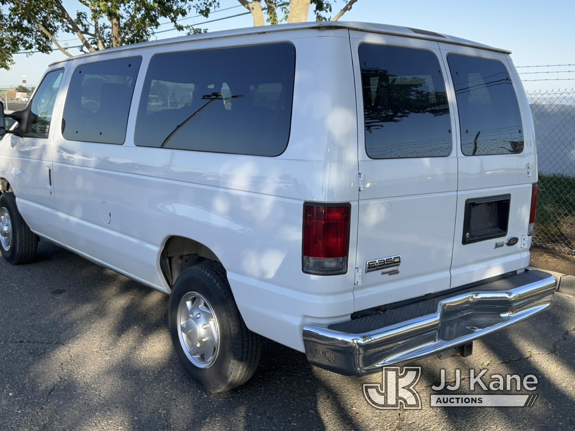 (Dixon, CA) 2010 Ford E350 Cargo Van Runs & Moves