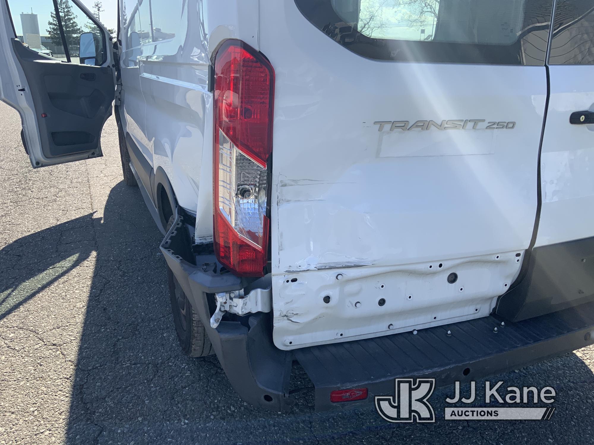 (Dixon, CA) 2018 Ford Transit-250 Cargo Van Runs & Moves) (Damage to Drivers Rear, Broken Taillight